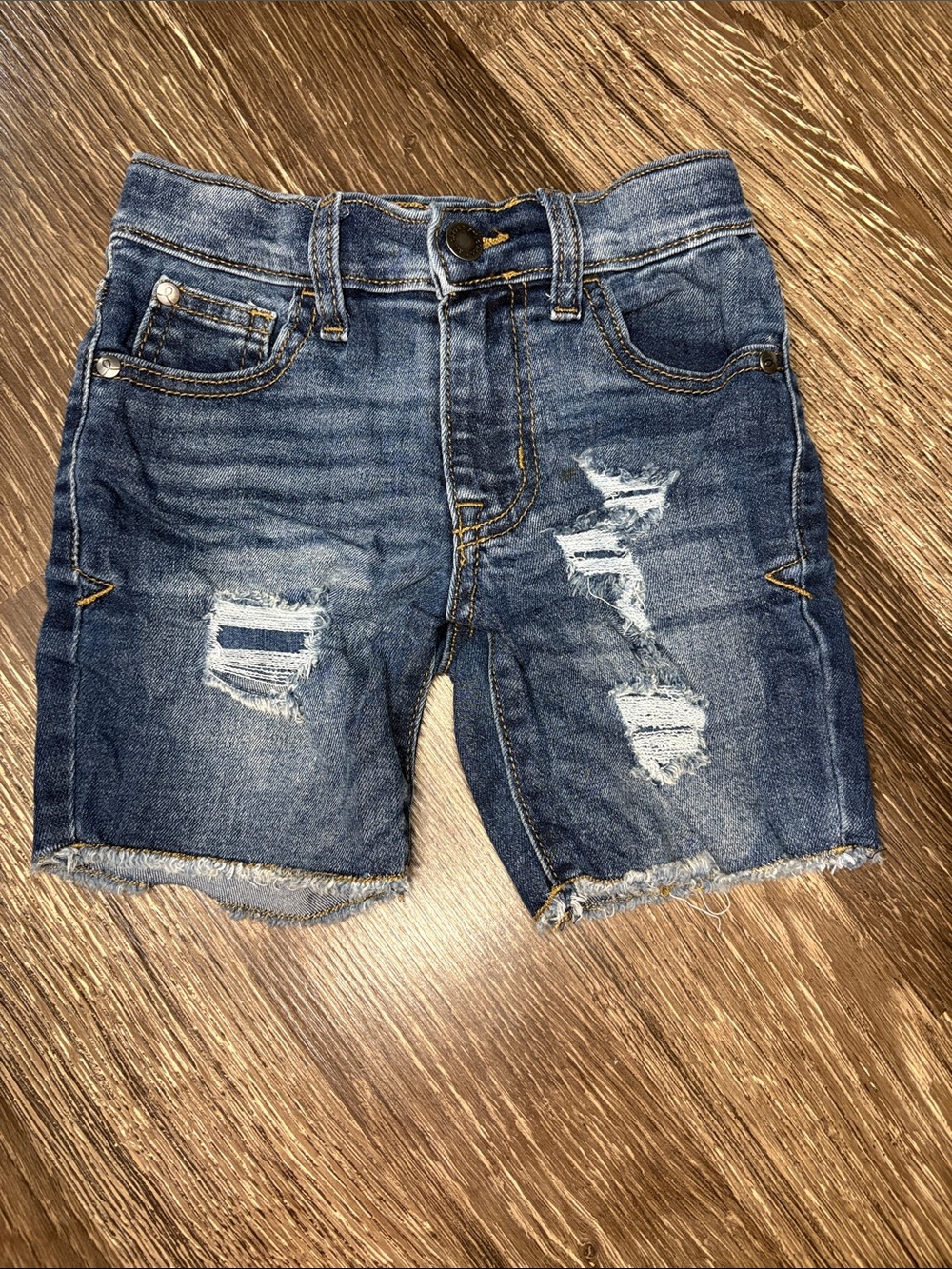 Girls size 4 Art Class jean shorts with distressing